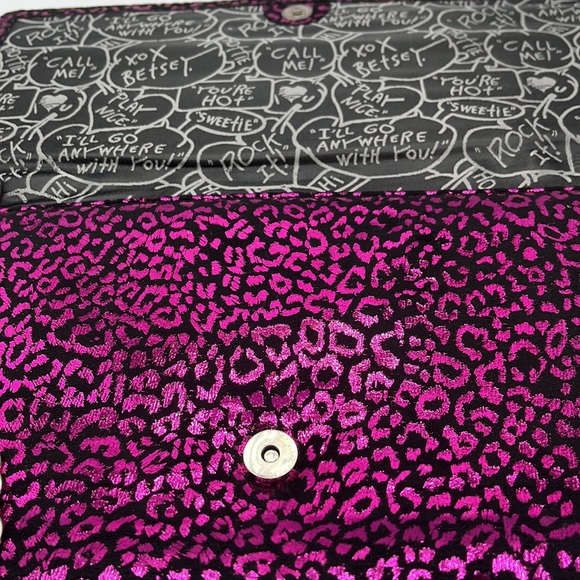 Betsey Johnson metallic cheetah clutch purse - Picture 5 of 6
